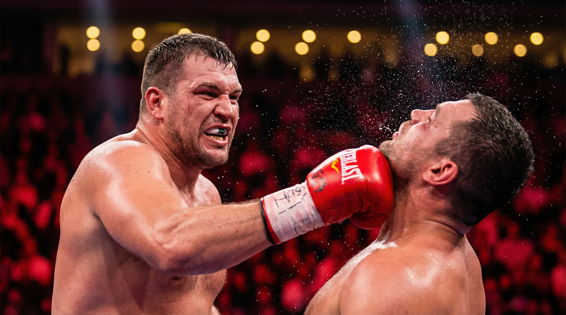 今日大赛 重量级选手毁灭者马库斯精彩KO